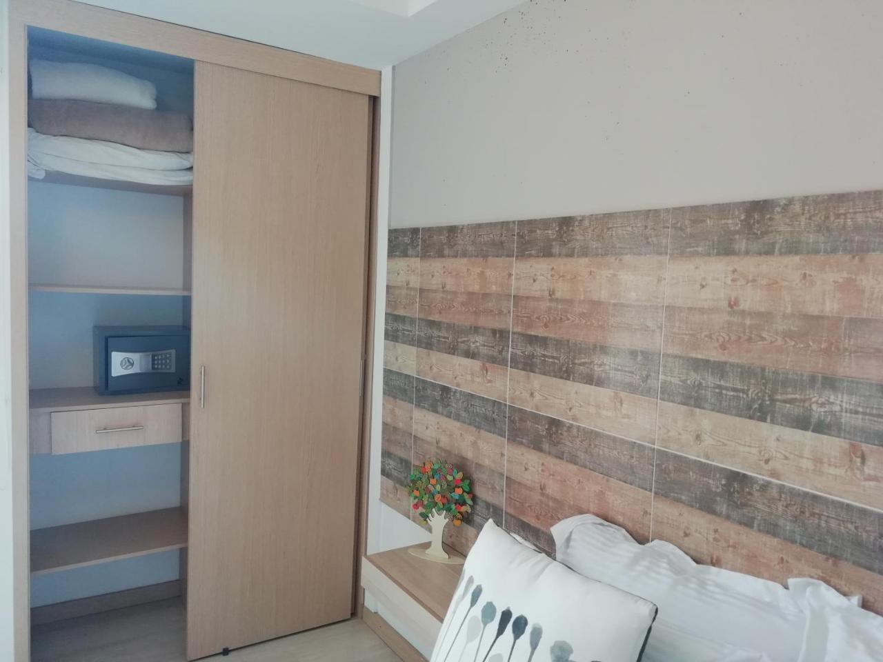 Apartasuite Laureles Cmc Медельин Экстерьер фото