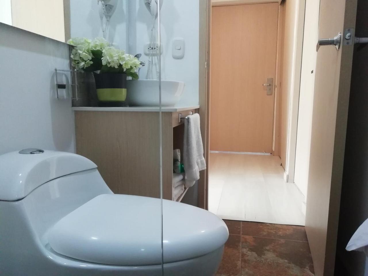 Apartasuite Laureles Cmc Медельин Экстерьер фото